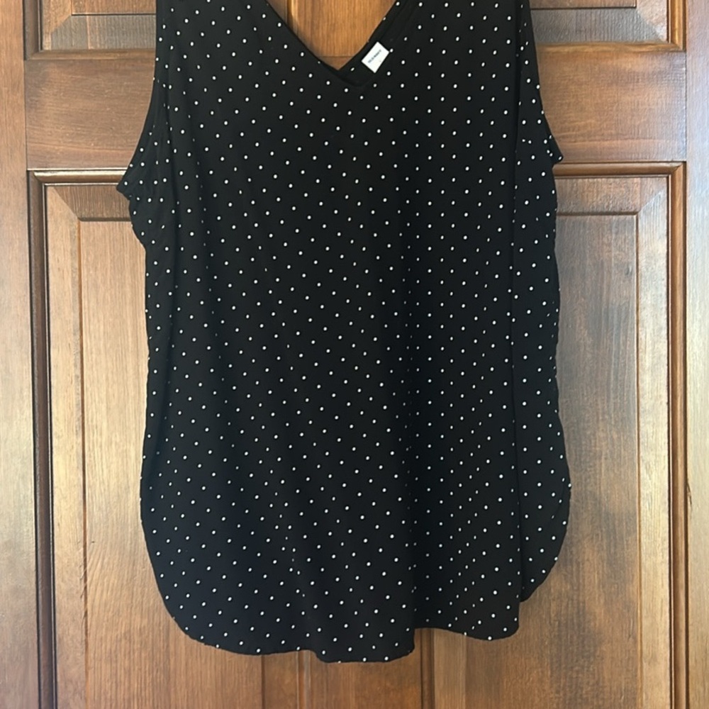 Old Navy Black and White Polka Dot Tank Top